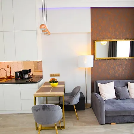 Visit Baltic - Platan Tower Victoria