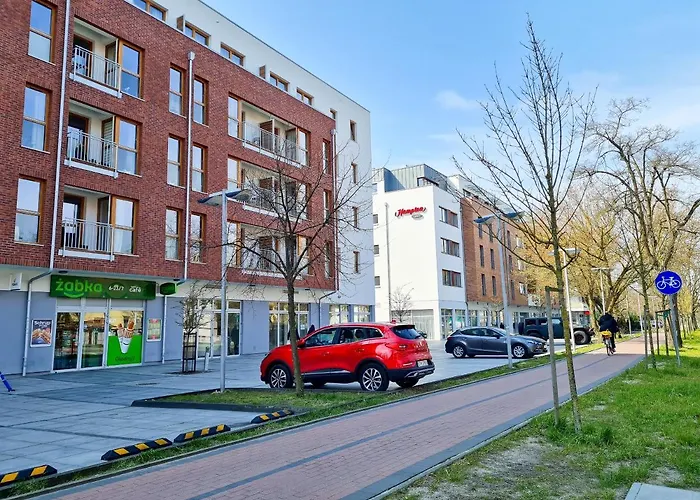 Visit Baltic - Platan Tower Victoria